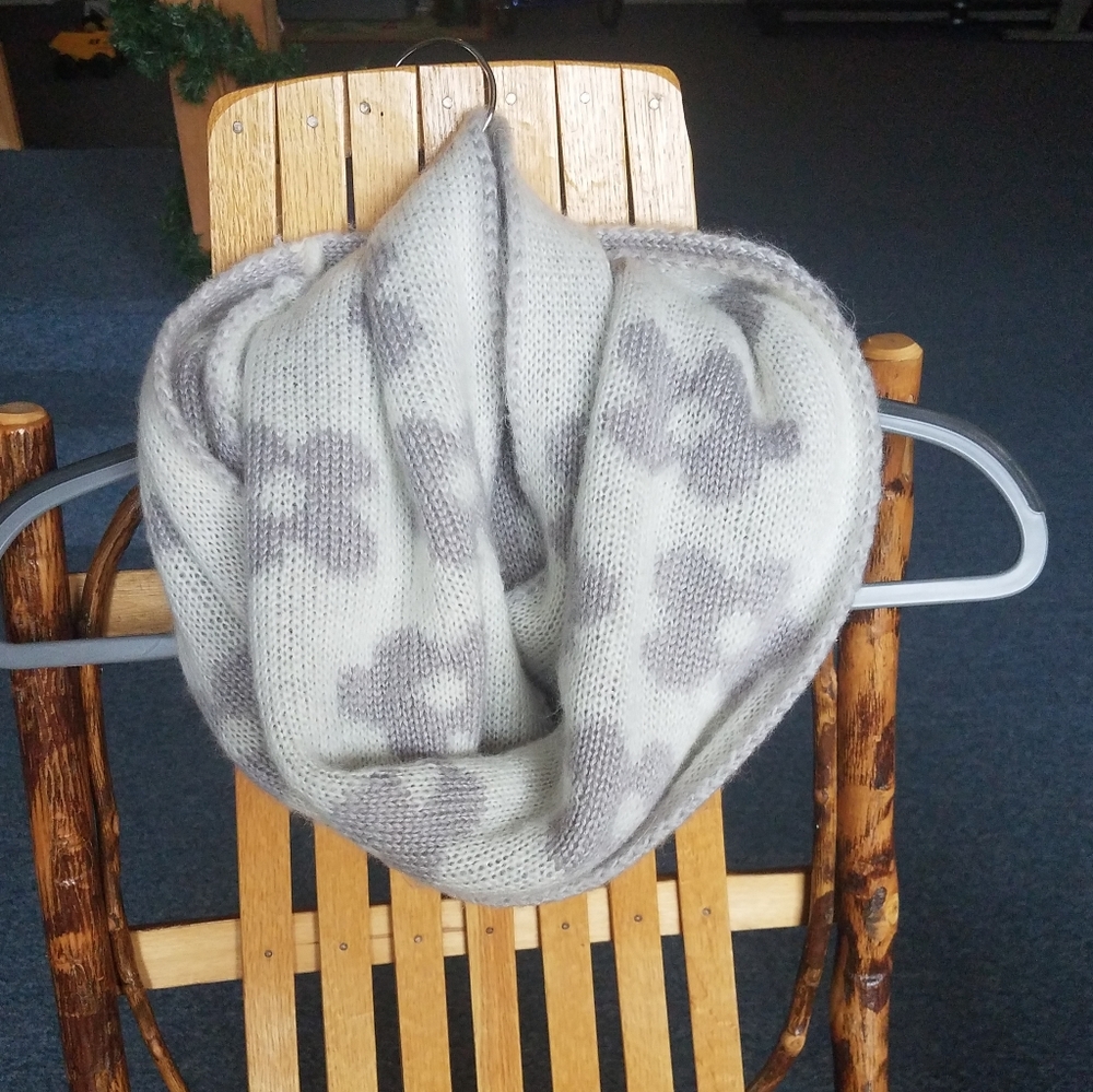 Sale Item❄️Infinity Winter Scarf ❄🎀